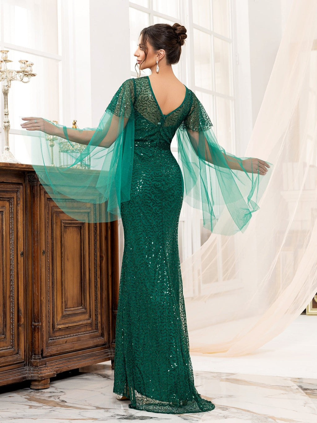 Backless green women's long-sleeved boat neck banquet sequined fishtail long evening dress