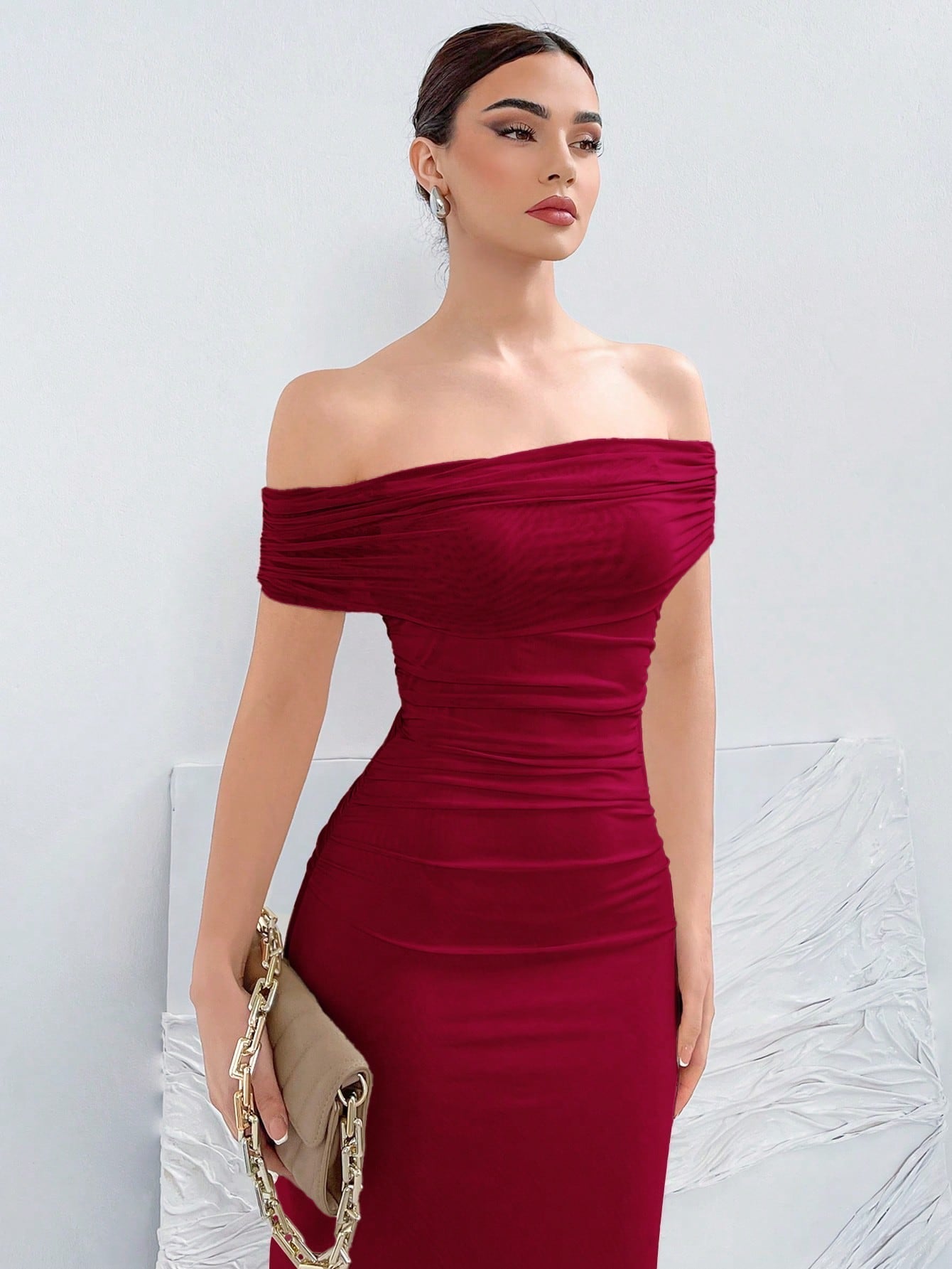 Elegant Ruched Off-Shoulder Bodycon Dress For Summer