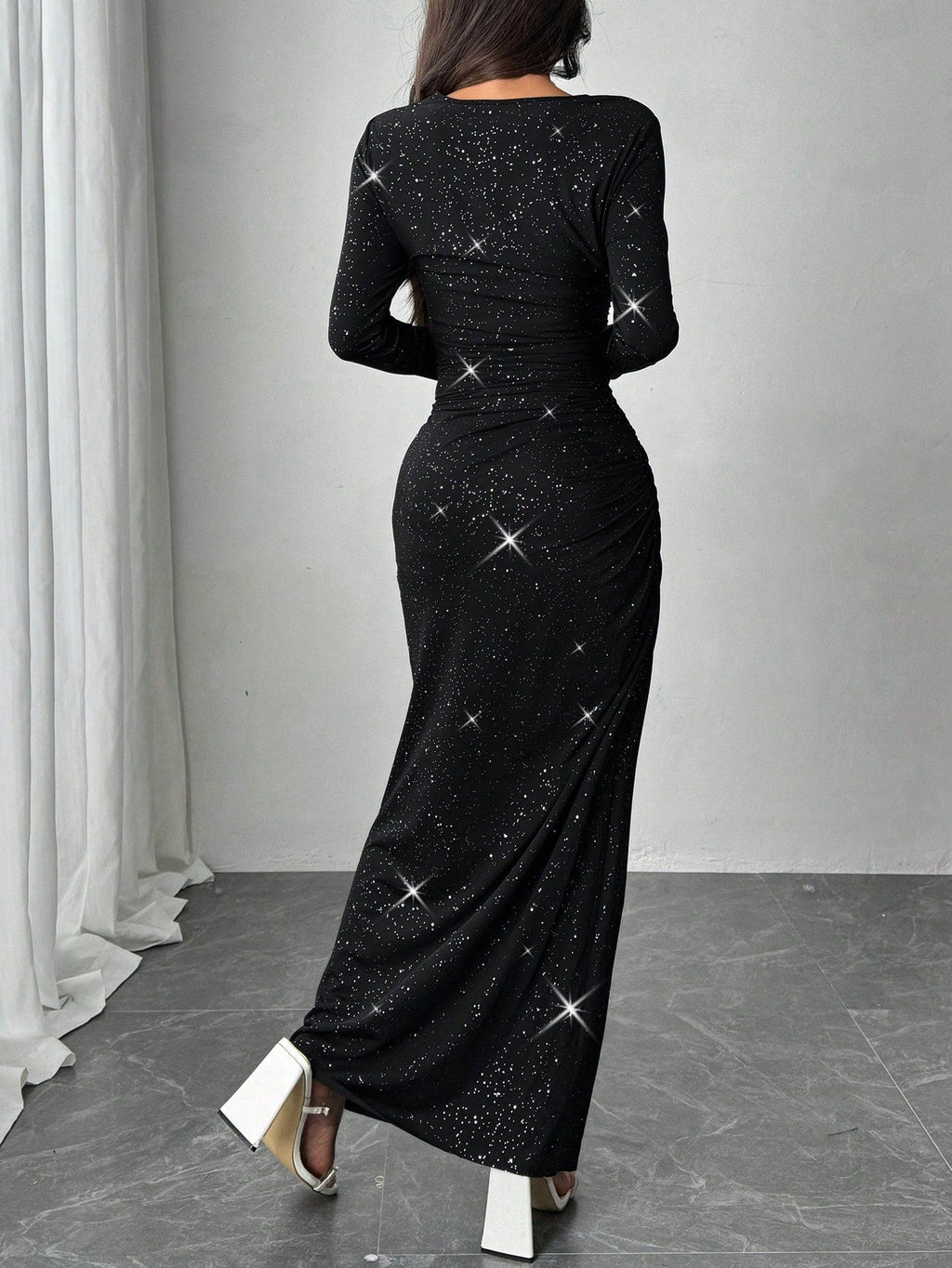 Women's Round Neck Gold Foil Pleated Long Sleeve Dress